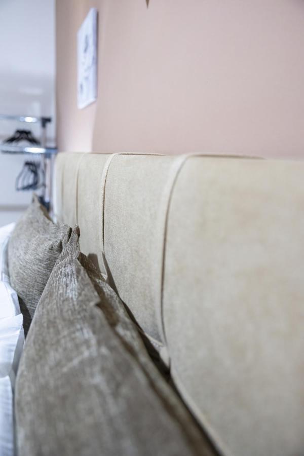 Vasilis Luxury Apartment อิโออันนินา ภายนอก รูปภาพ
