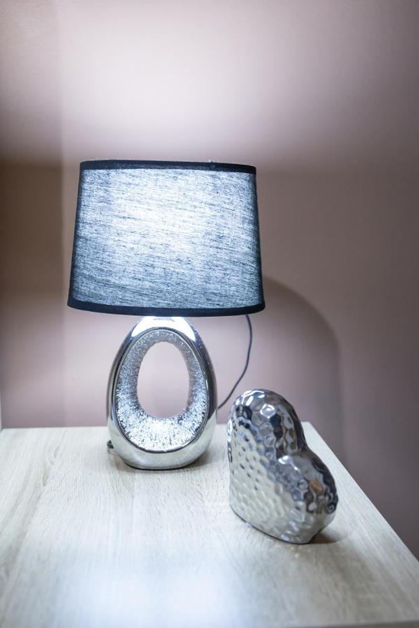 Vasilis Luxury Apartment อิโออันนินา ภายนอก รูปภาพ